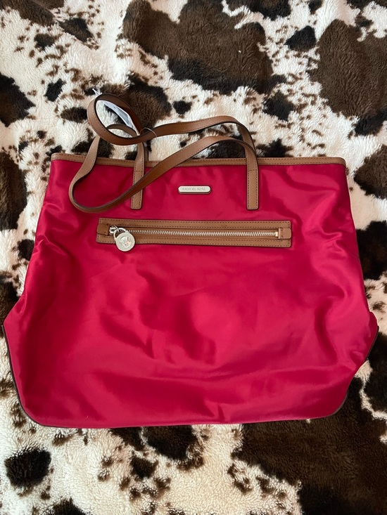 Michael Kors Handbags - Michael Kors Red Tote with Brown Trim and Zip Pocket